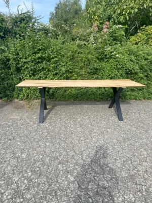 Håndlavede plankeborde